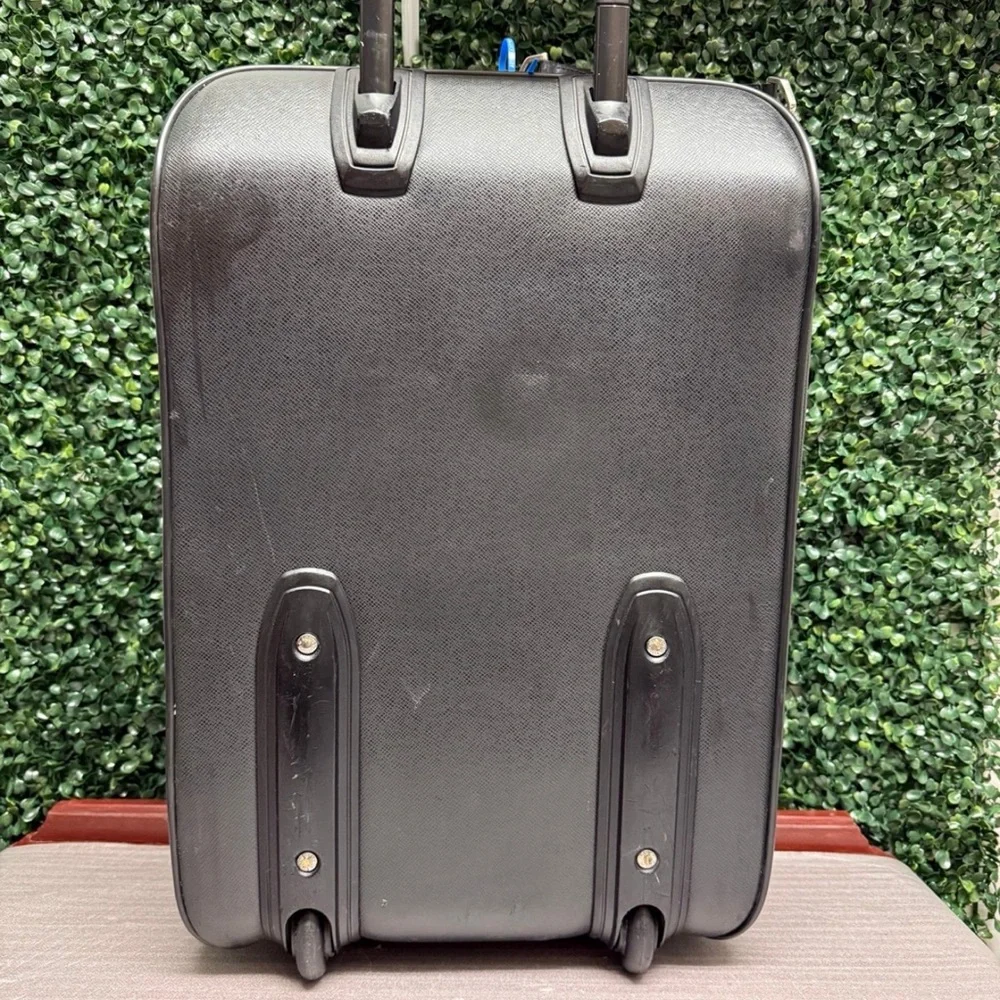 Louis Vuitton Taiga Pegasus 55 Rolling Suitcase Travel Luggage - Picture 4 of 12
